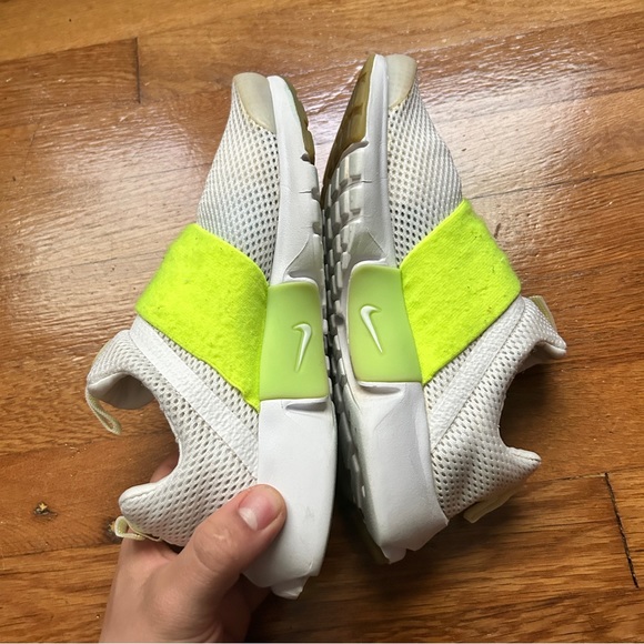 Womens White Nike Presto Shoes - Picture 6 of 8